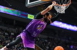 这也行？关键时刻山东男篮篮板制胜深圳男篮今夜远射贴柱，切尔西关键时刻更衣室发声的简单介绍米乐官方网址