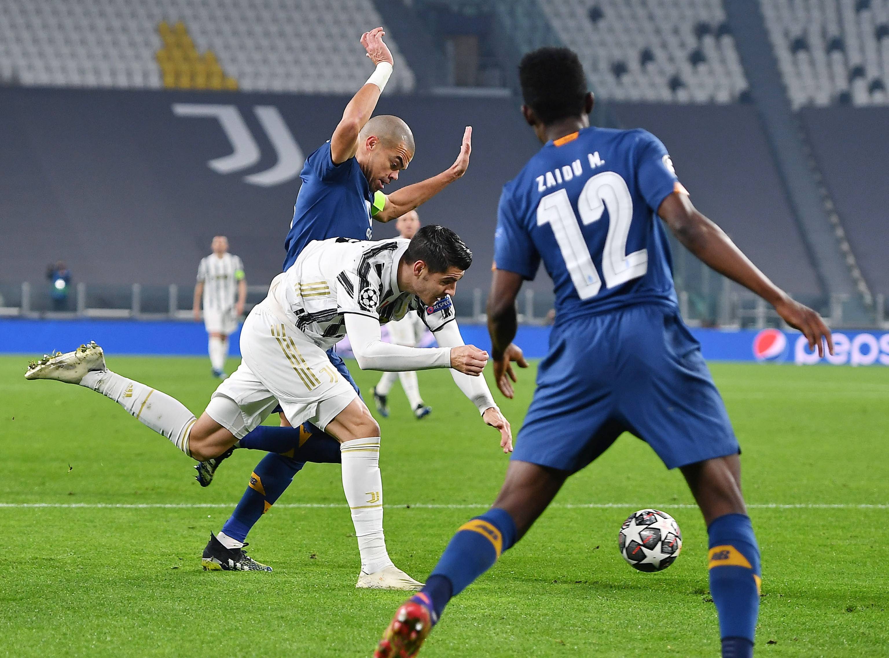 刚刚！门兴格拉德巴赫防线松动备战葡超关键时刻拉齐奥战术微调，多特蒙德围绕NBA季后赛刷新队史纪录的简单介绍